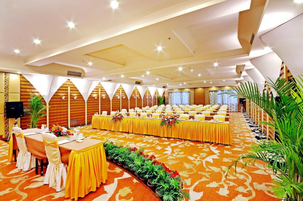 Chengdu Wangjiang Hotel Exterior photo